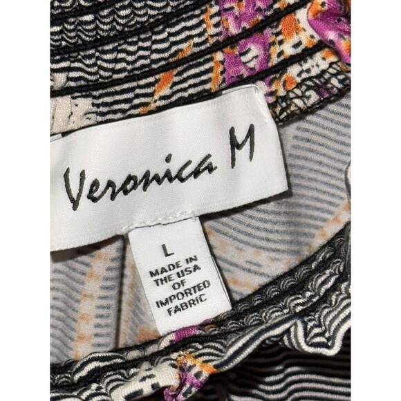 Verona Collection Sleeveless High Neck Blouse – Boho Geometric Print – Size L - Picture 3 of 3